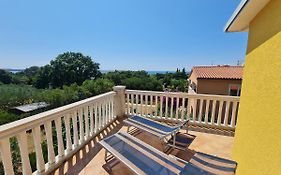 Apartments Kuca Sunce